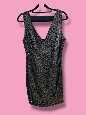 STATE Black and Gold Sequin V-Neck Cocktail Dress